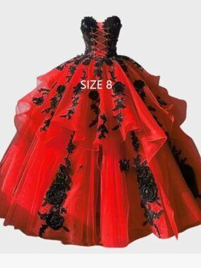 Women's Gothic Appliques Ball Gown Quinceanera Dresses 2025 Strapless Wedding